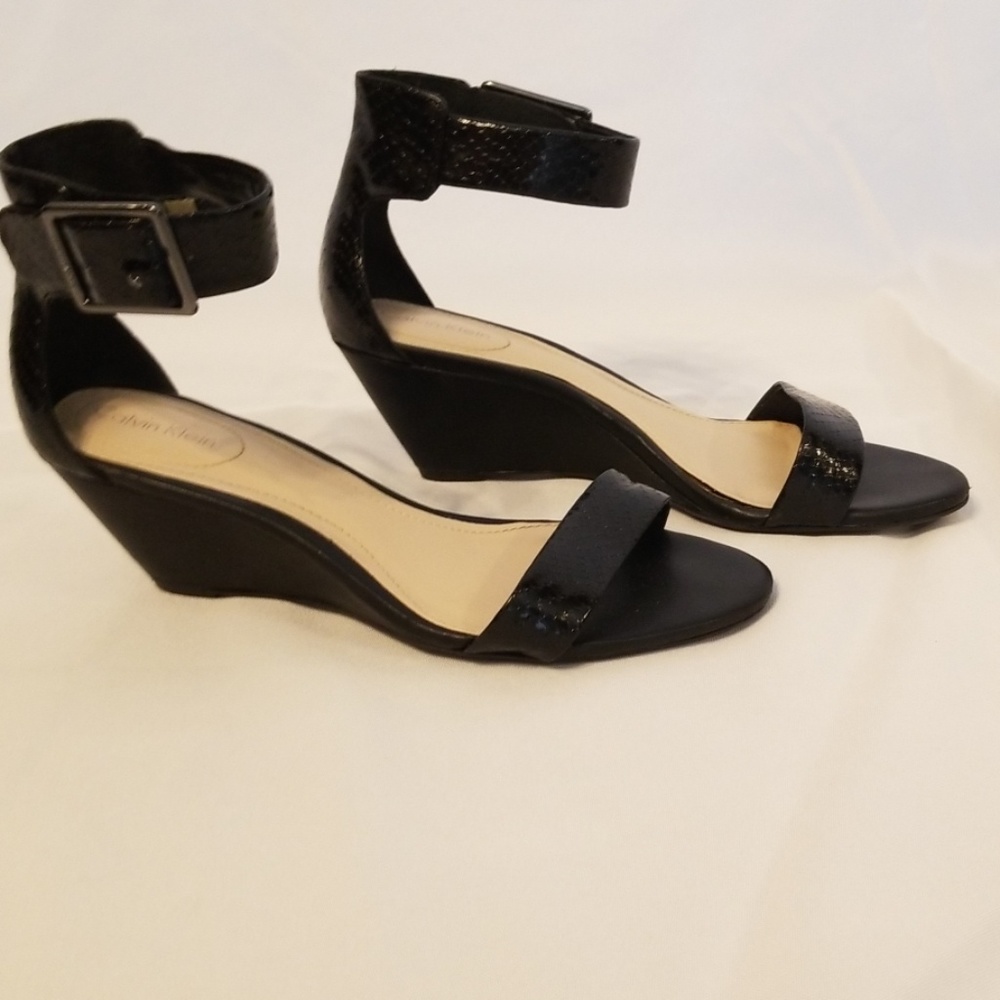 Calvin Klein Tulah Wedge Sandles